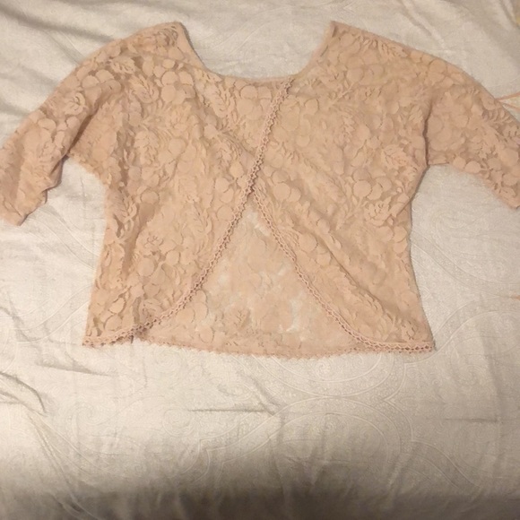 Lace open back top - Picture 2 of 2